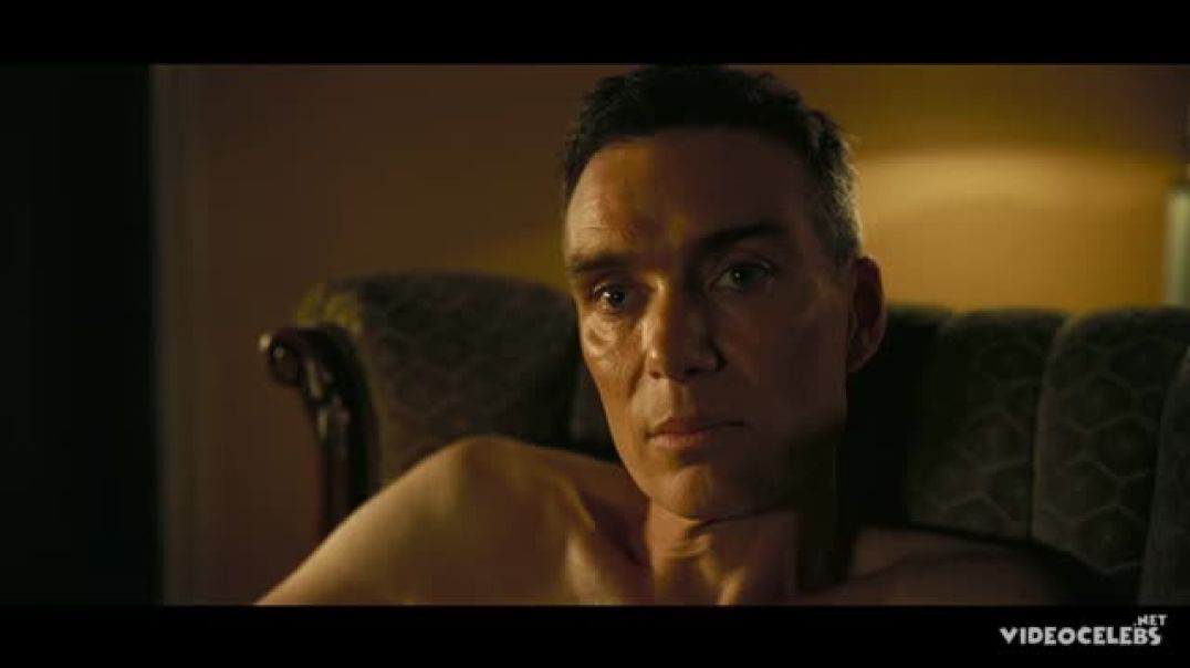 Florence Pugh nude - Oppenheimer (2023)